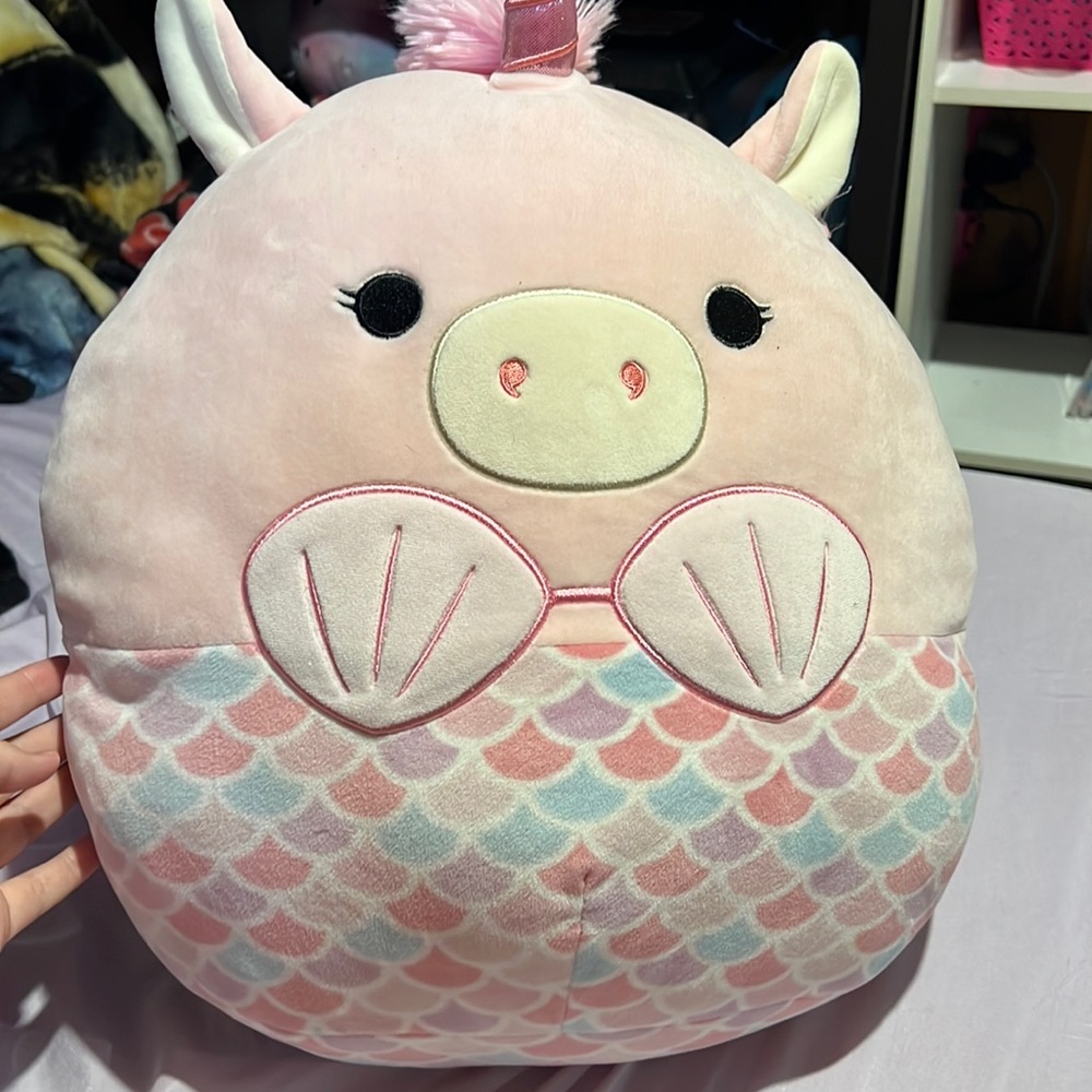 Squishmallow Makena 14 inch